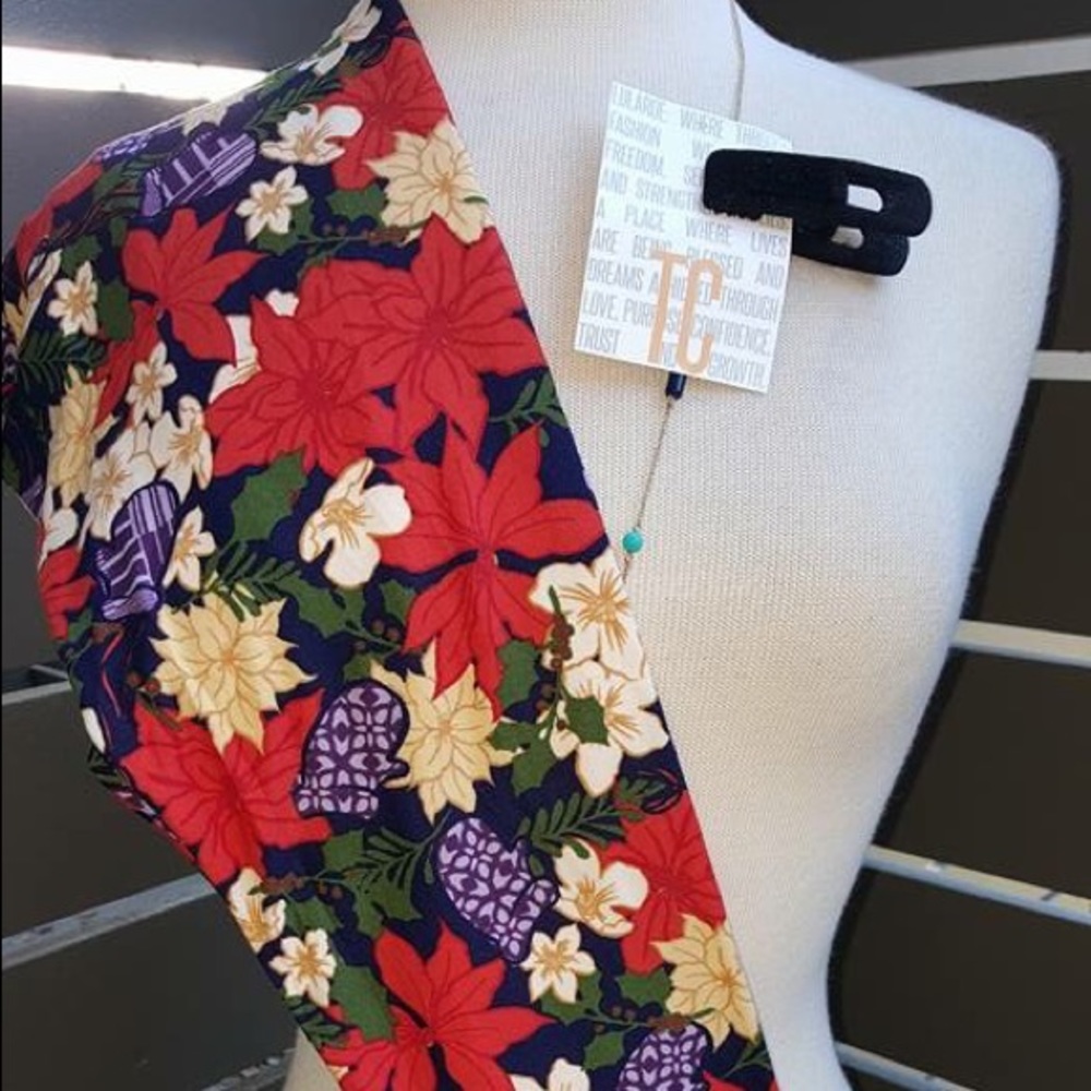 Lularoe Christmas Tall and Curvy Leggings